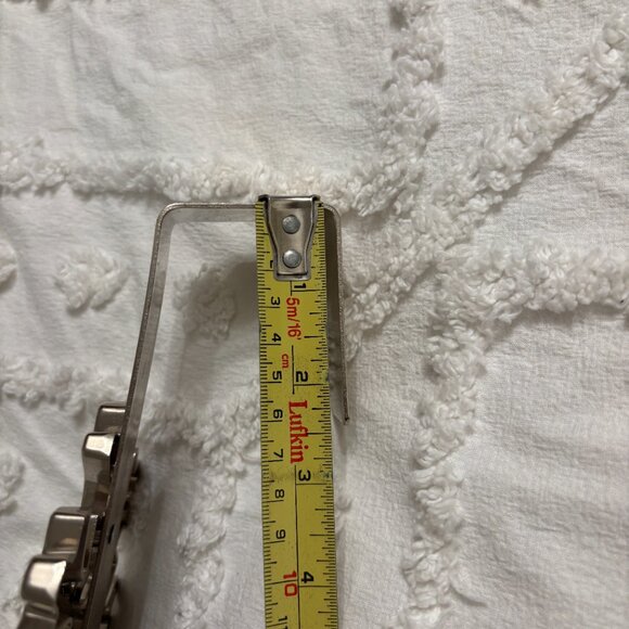 Silver Snowflake Wreath Hanger Festive Door Decor - Picture 10 of 10